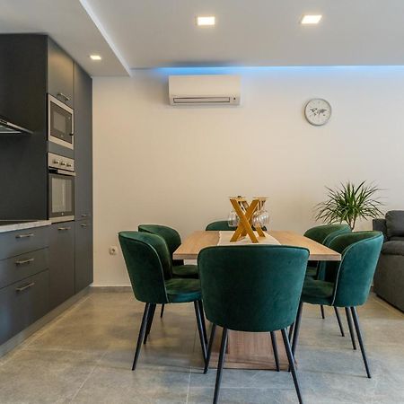 Appartamento Apartman Angel Zara Esterno foto