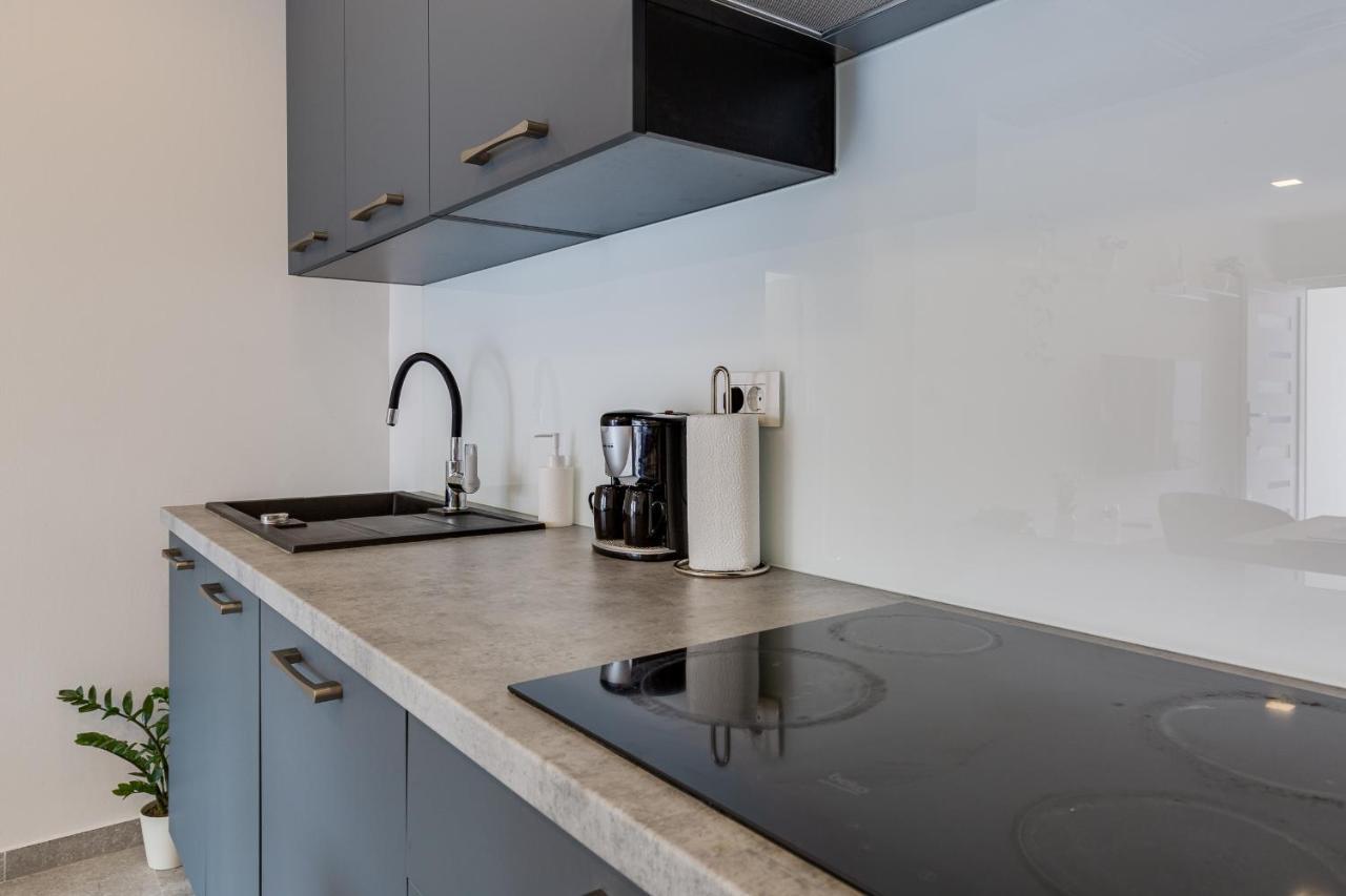 Appartamento Apartman Angel Zara Esterno foto
