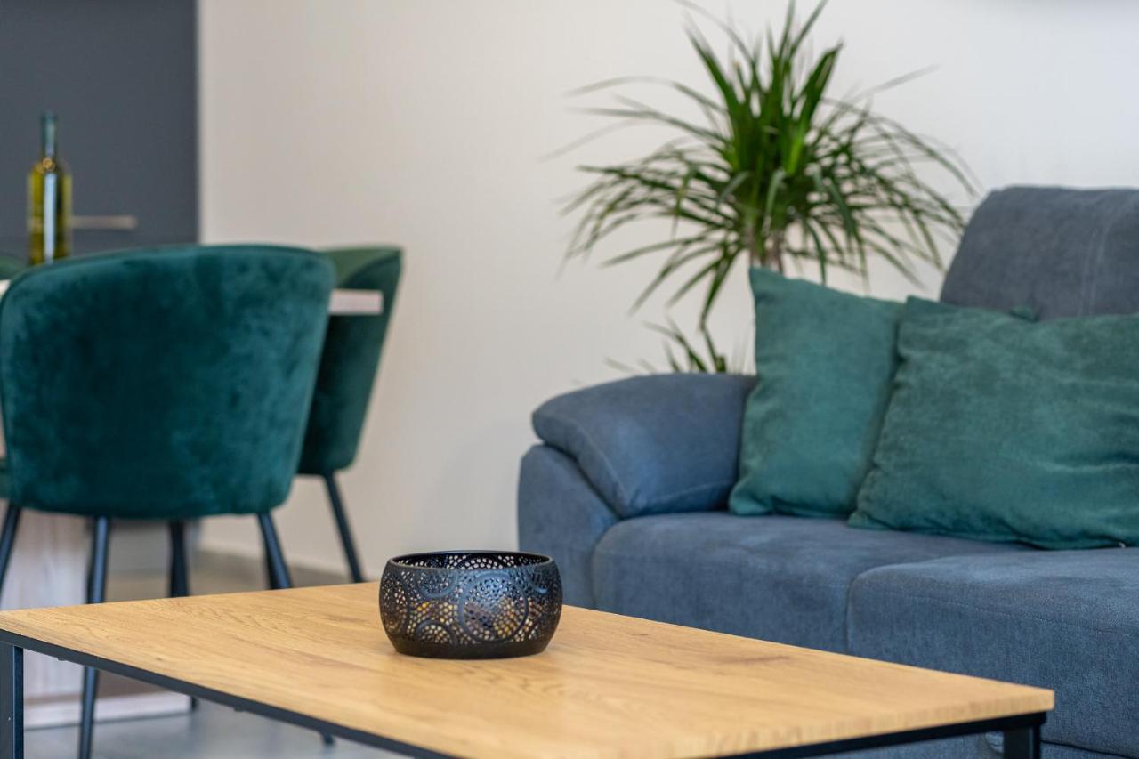 Appartamento Apartman Angel Zara Esterno foto