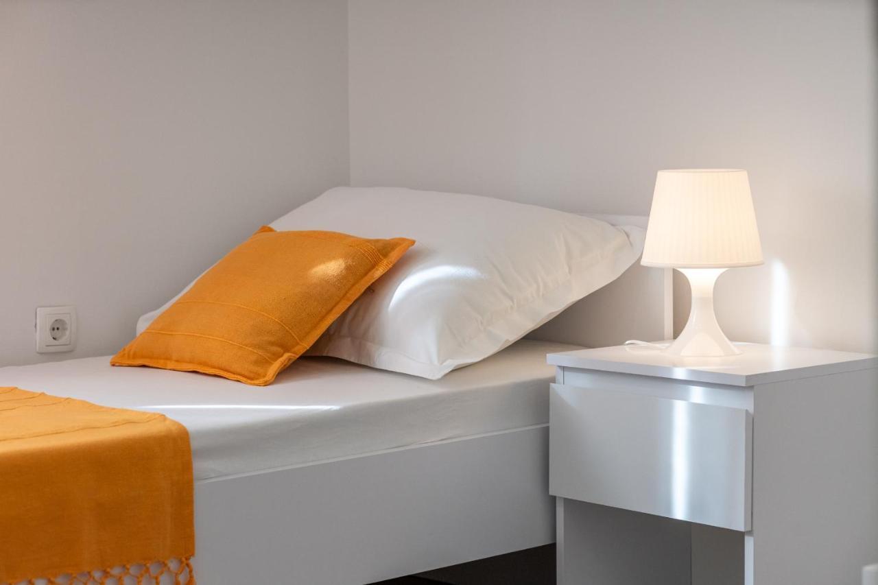 Appartamento Apartman Angel Zara Esterno foto